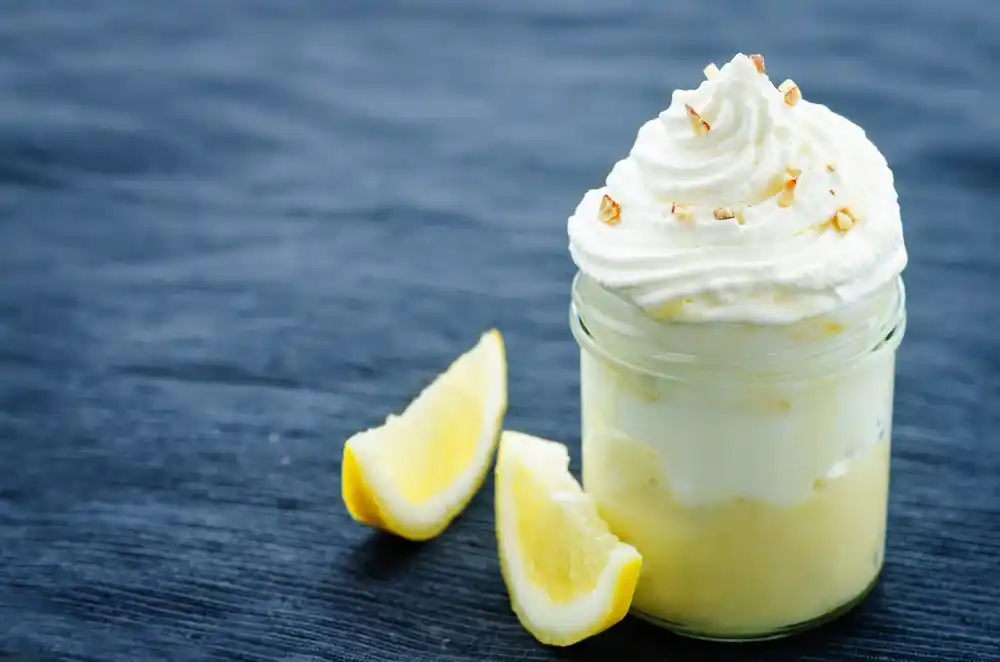 lemon-whipped-cream